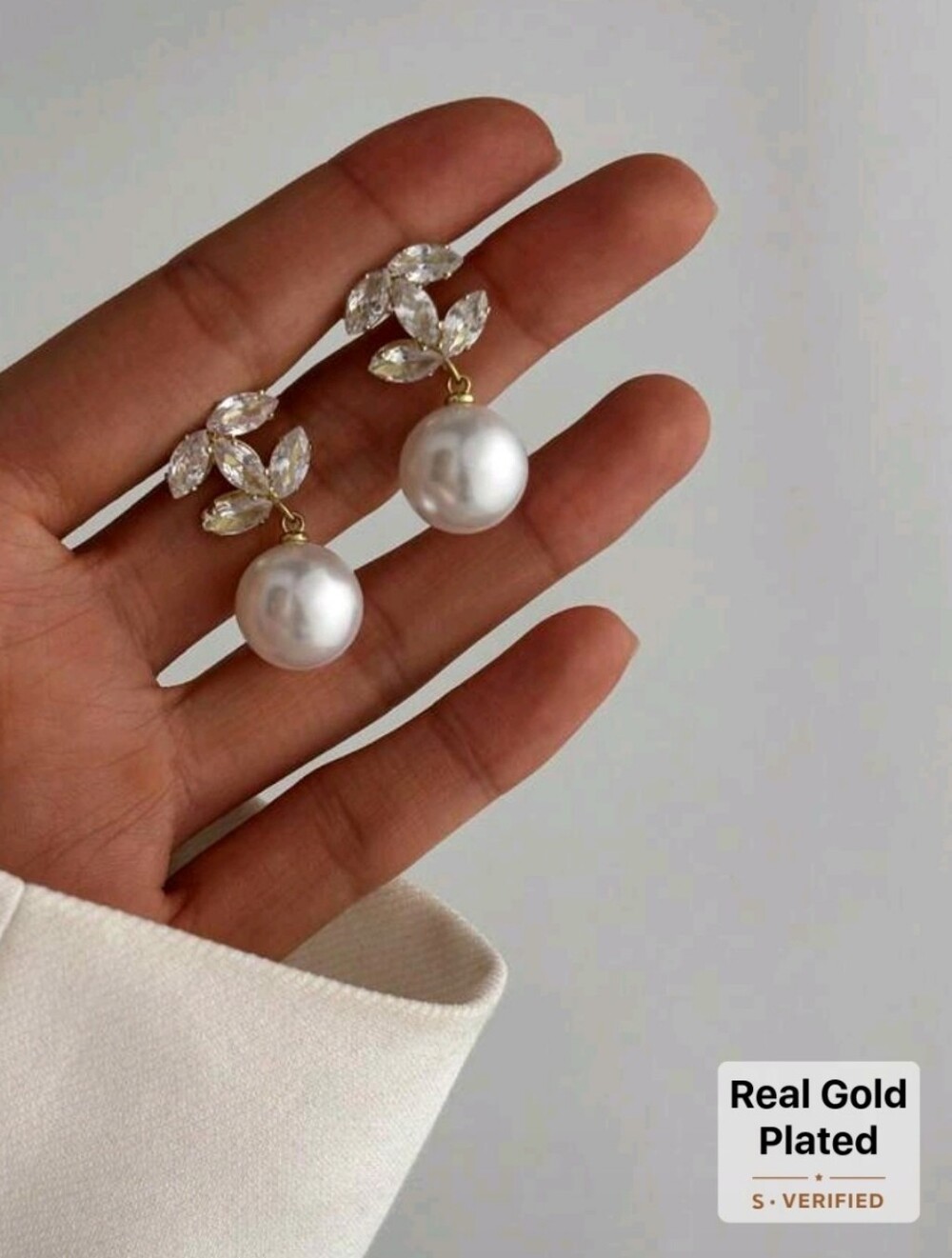 Luxury C Earrings